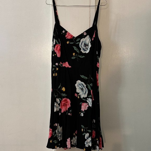 OLD NAVY | Black Floral Cami Dress - Picture 1 of 2